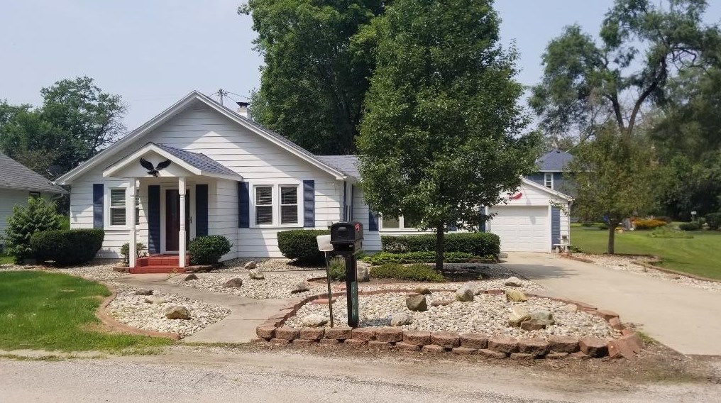 209 Boardman Dr, La Porte, IN 46350