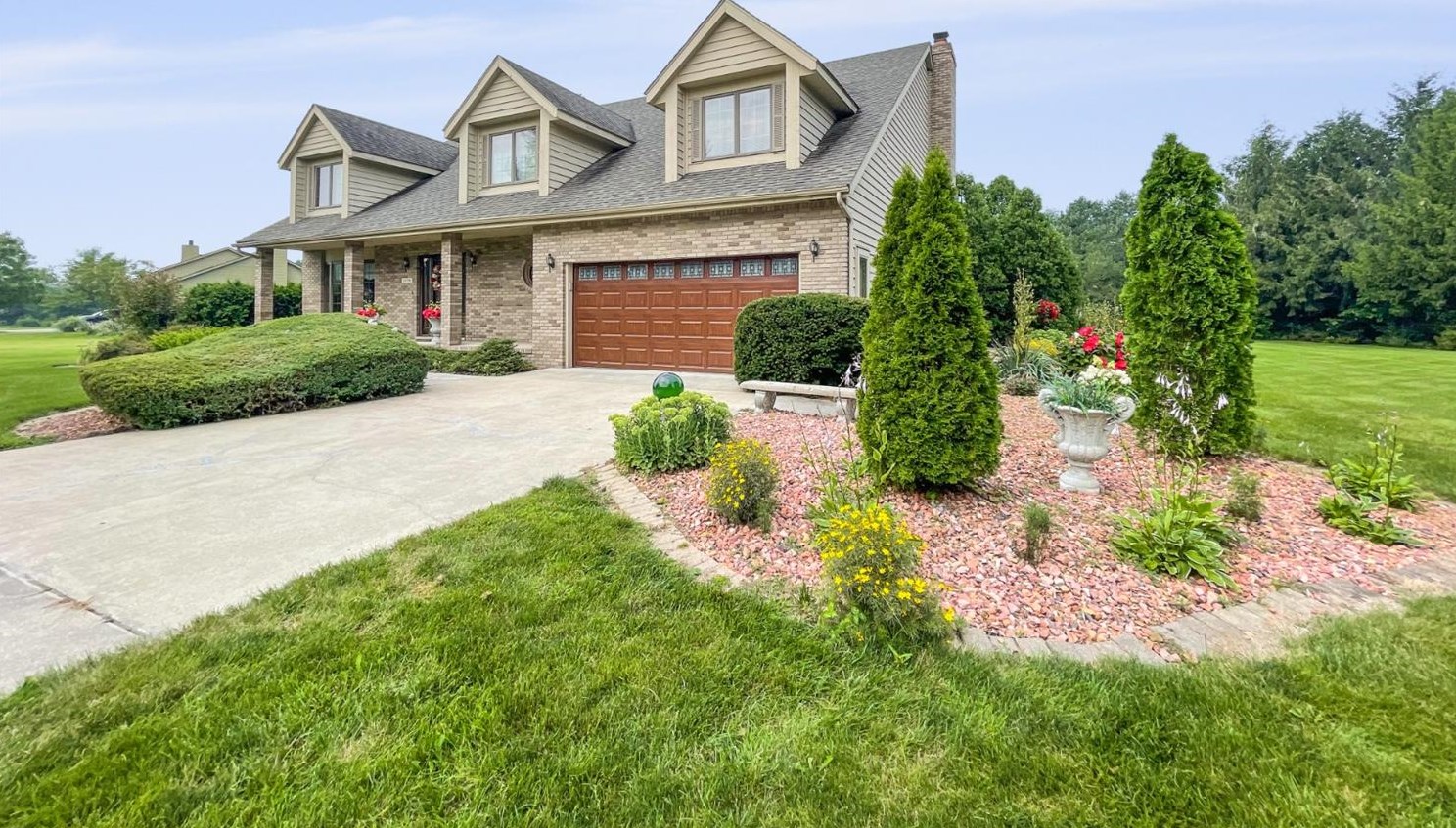 10796 Green Pl, Crown Point, IN 46307