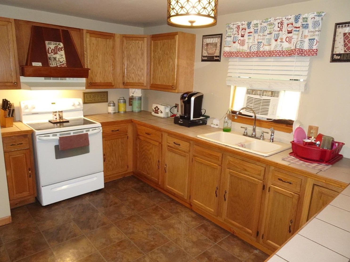 8515 Ash St, Monterey, IN 46960-9340