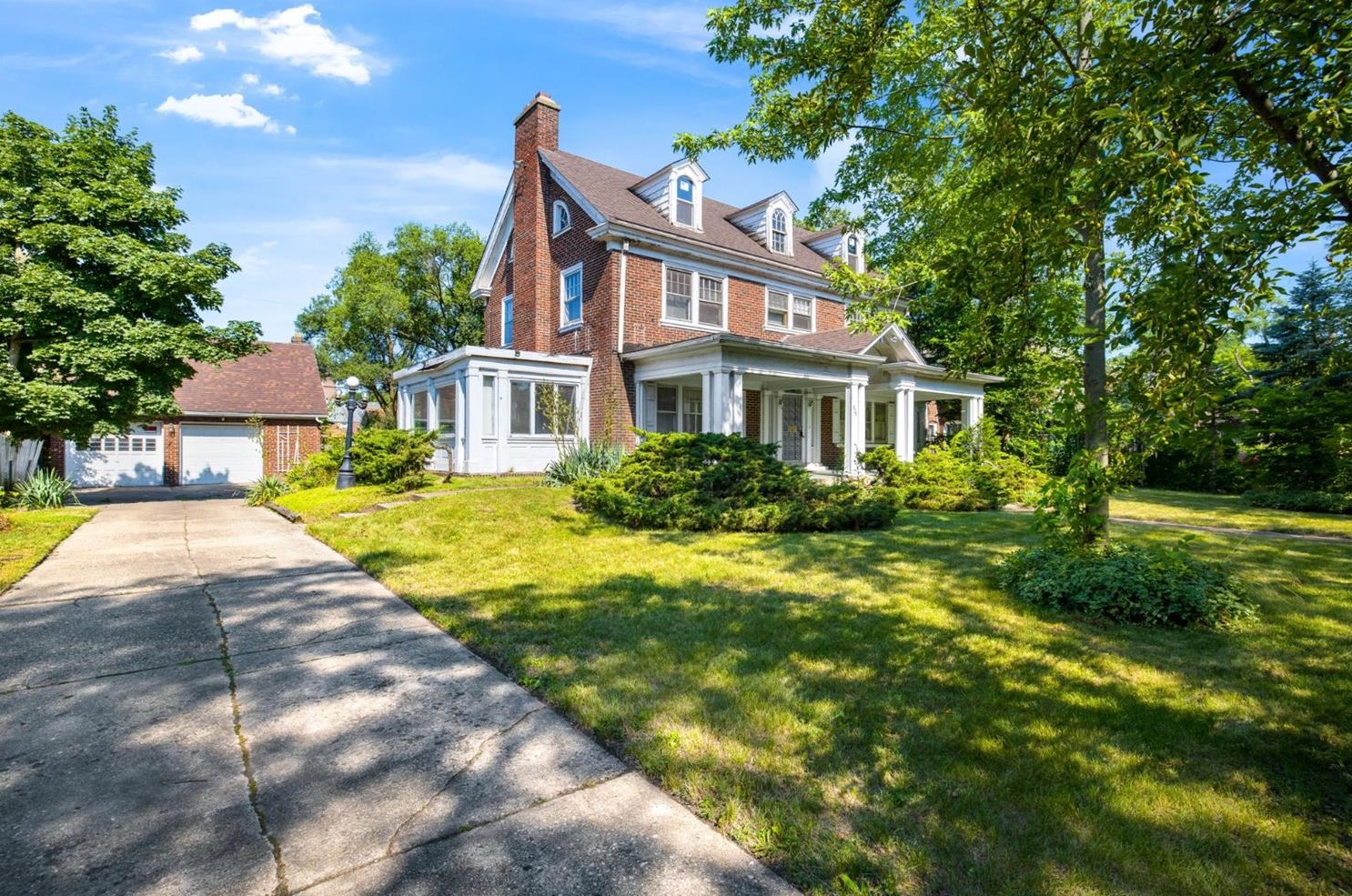 636 Lincoln St, Gary, IN 46402