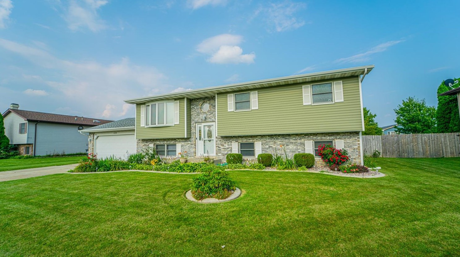 3209 Lisa St, Portage, IN 46368-4582