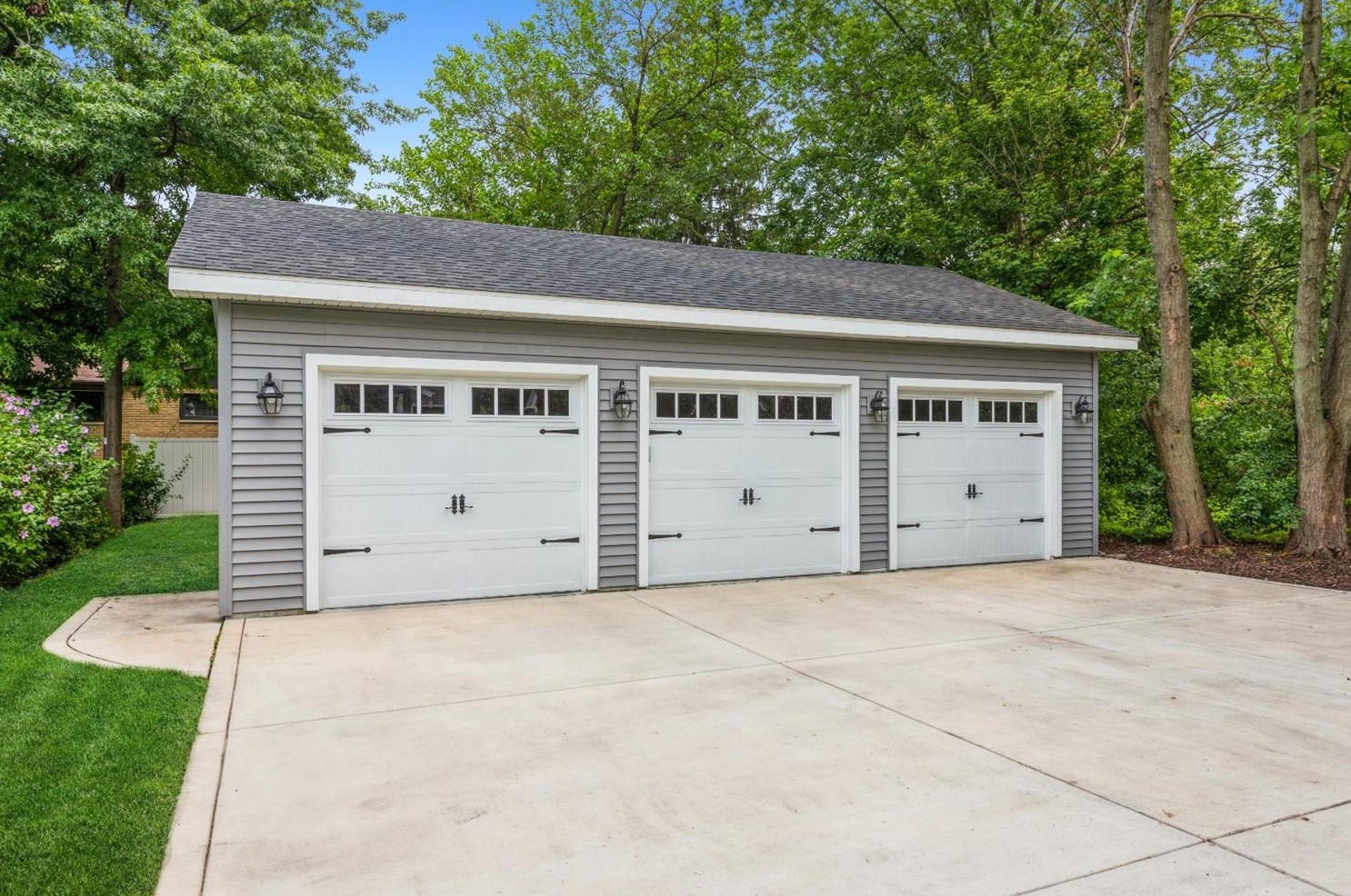 504 N Ct, Crown Point, IN 46307