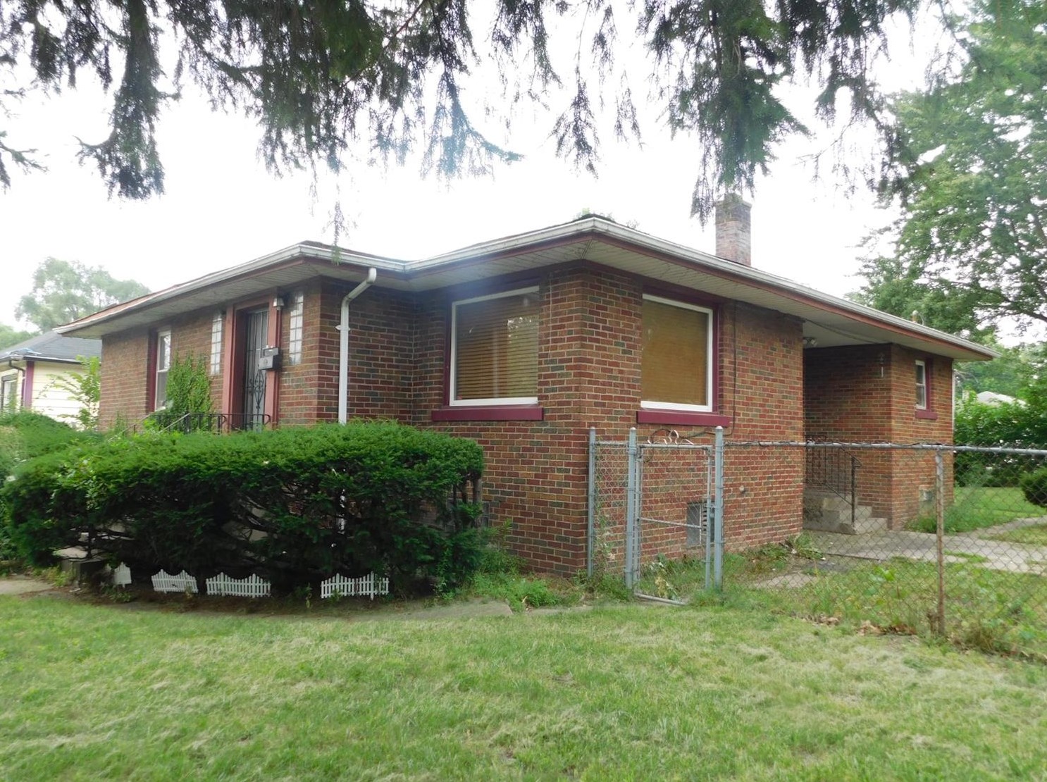 755 Burr St, Gary, IN 46406