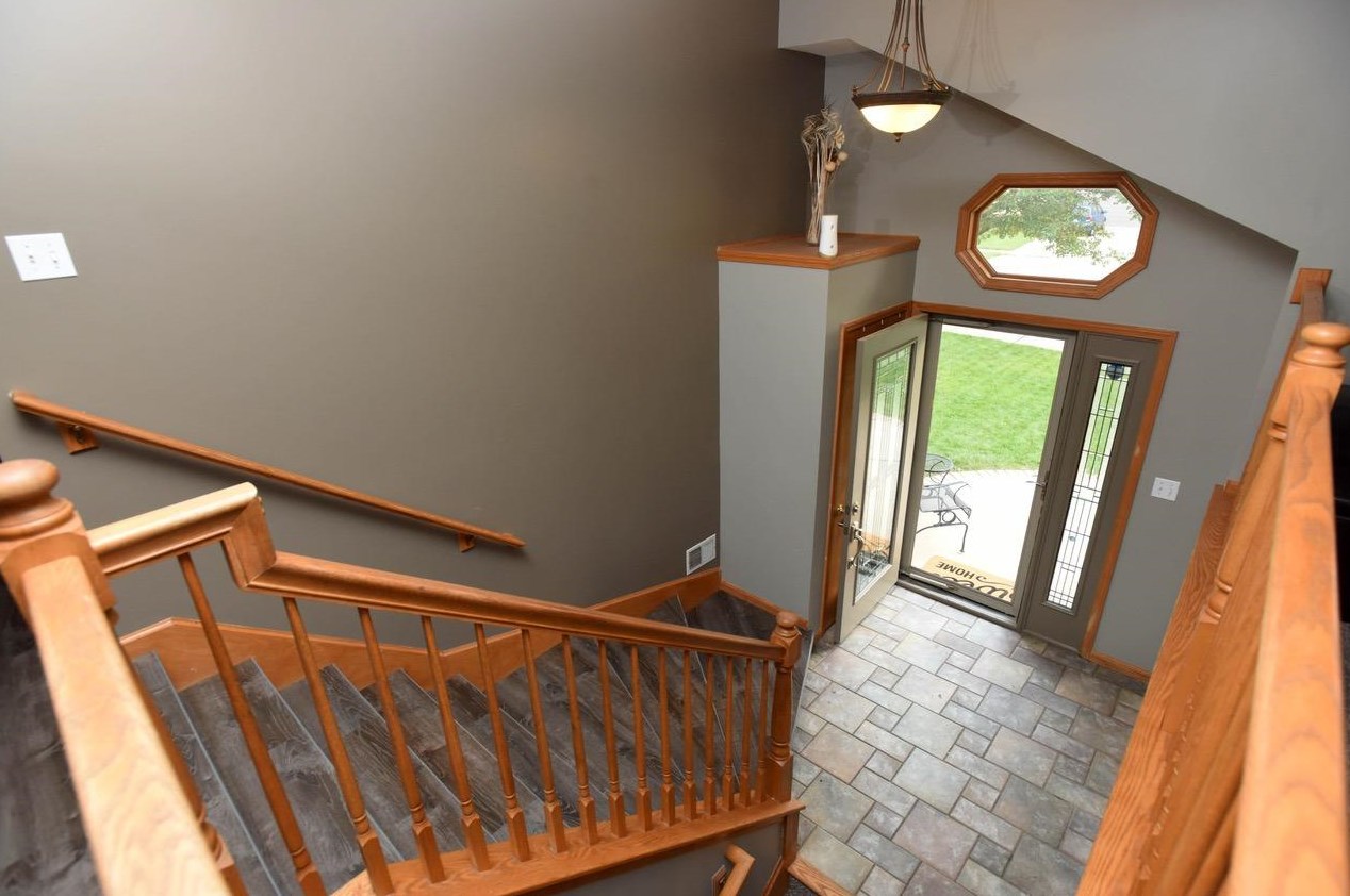 1296 Millennium Dr, Crown Point, IN 46307