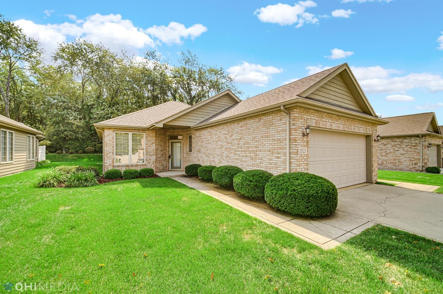 10525 Ontario Dr, Crown Point, IN 46307
