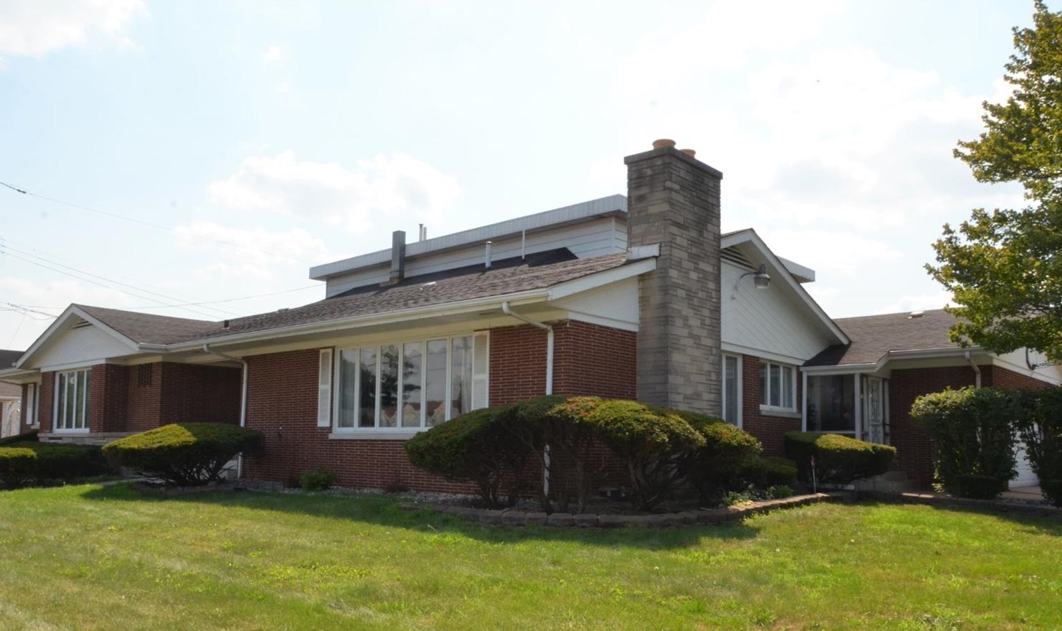 4202 Elm St, East Chicago, IN 46312