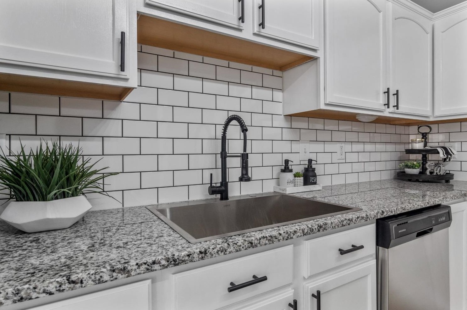 8683 Fillmore Pl, Gary, IN 46410