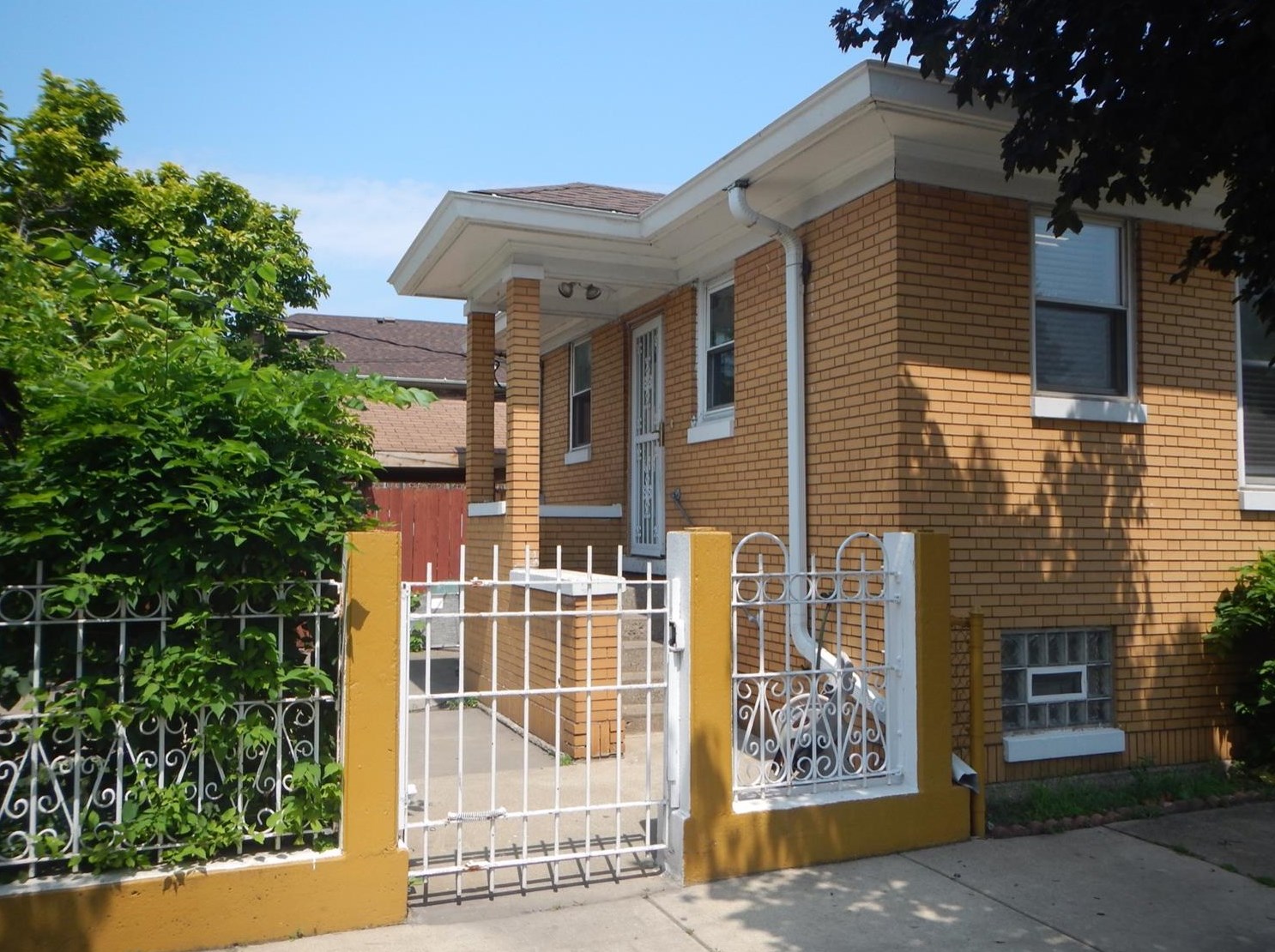 4136 Ivy St, East Chicago, IN 46312-3023