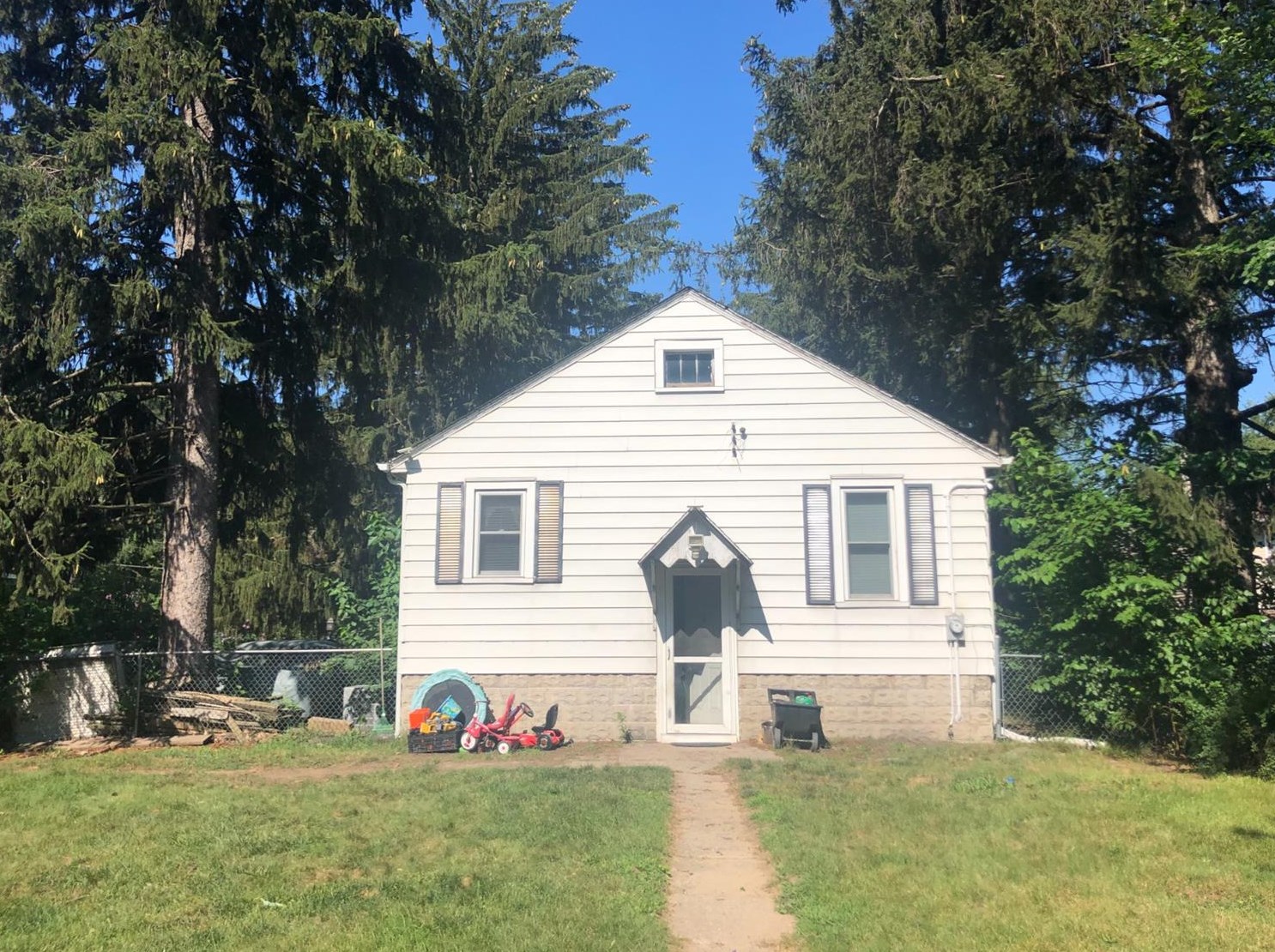 2925 Blake Rd, Portage, IN 46368