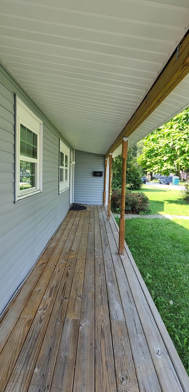 311 Hoffman St, Crown Point, IN 46307