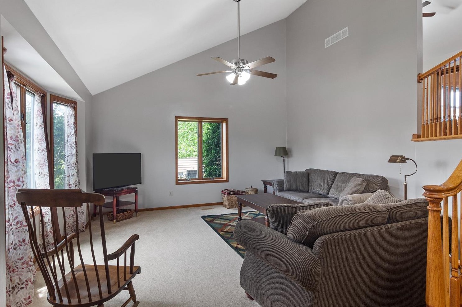 4406 Bedford Rd, Valpo, IN 46383