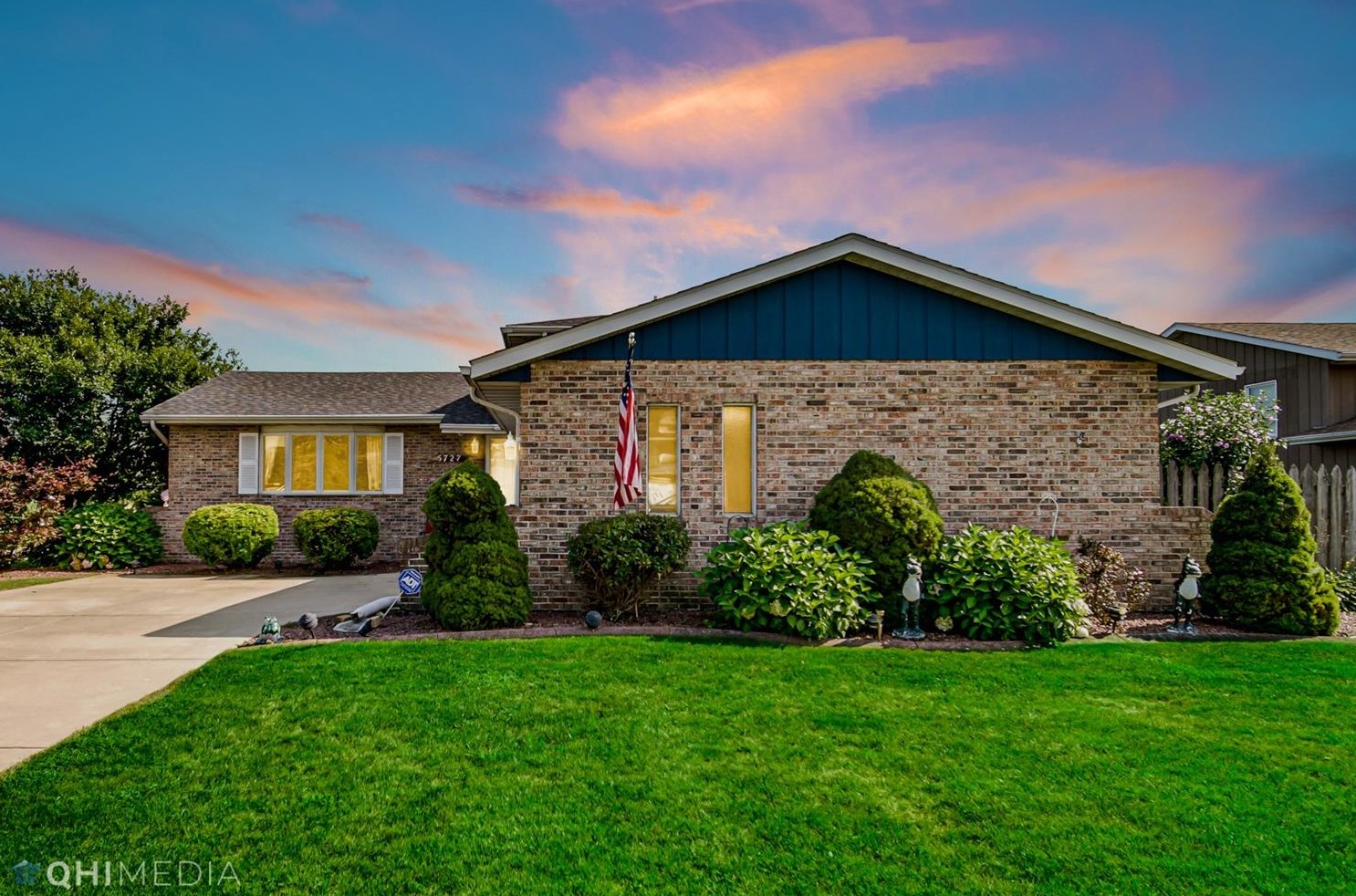 5727 Kingman Ave, Portage, IN 46368-1524