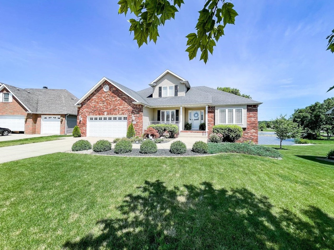 1620 Blue Heron Ct, Crown Point, IN 46307