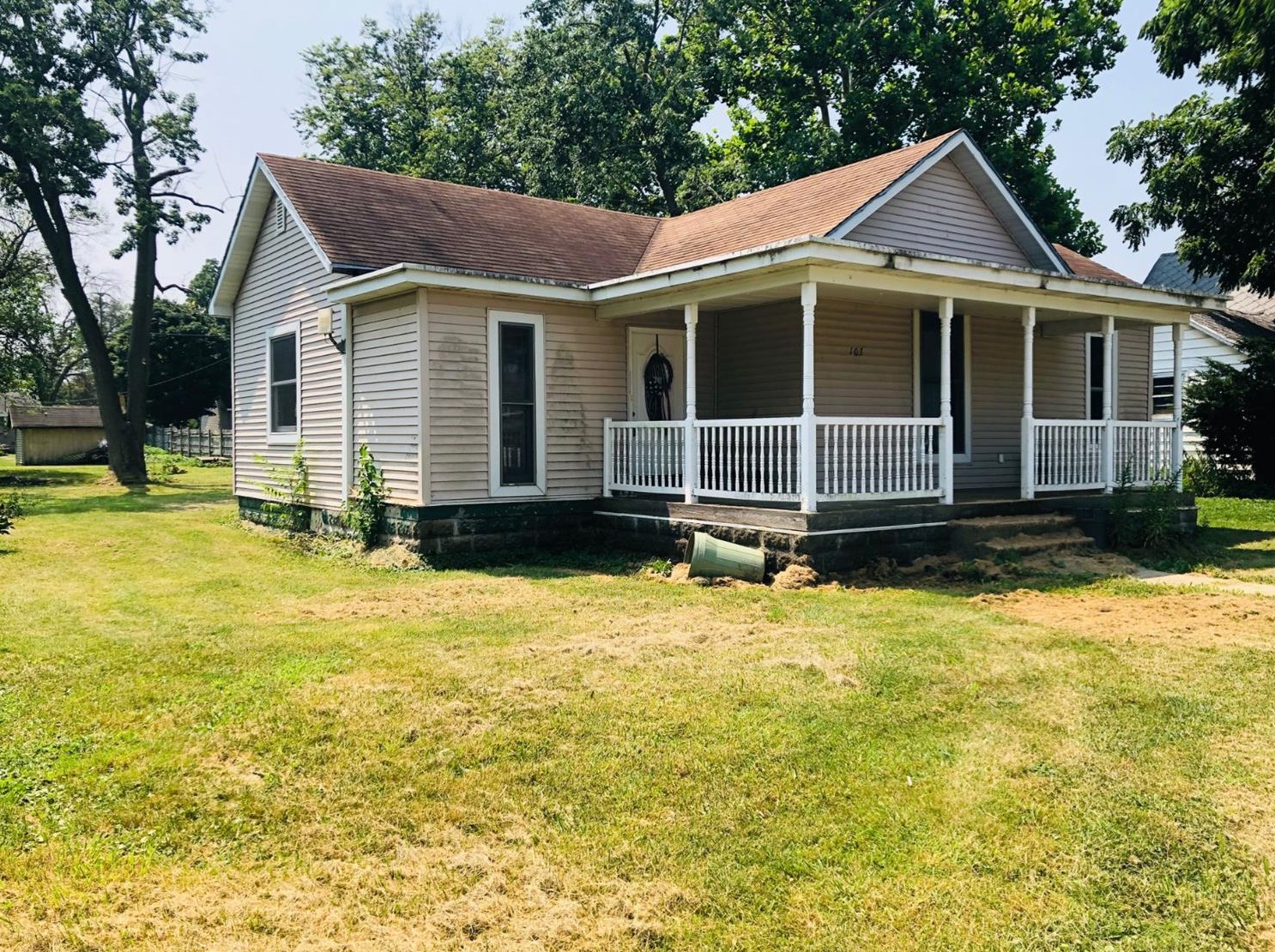 103 Goss St, Kentland, IN 47951-1326