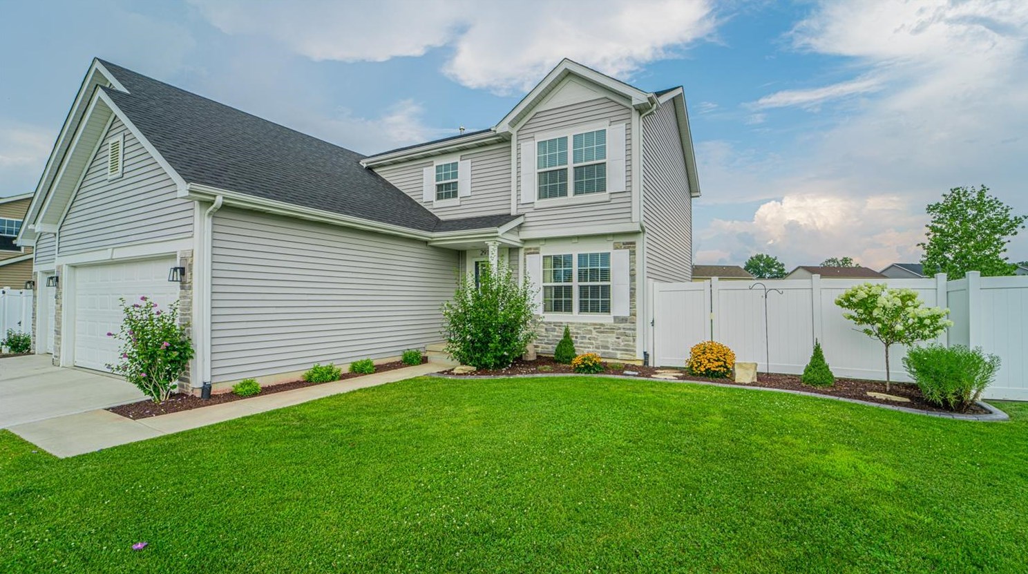 2919 Wingstem Dr, Portage, IN 46368