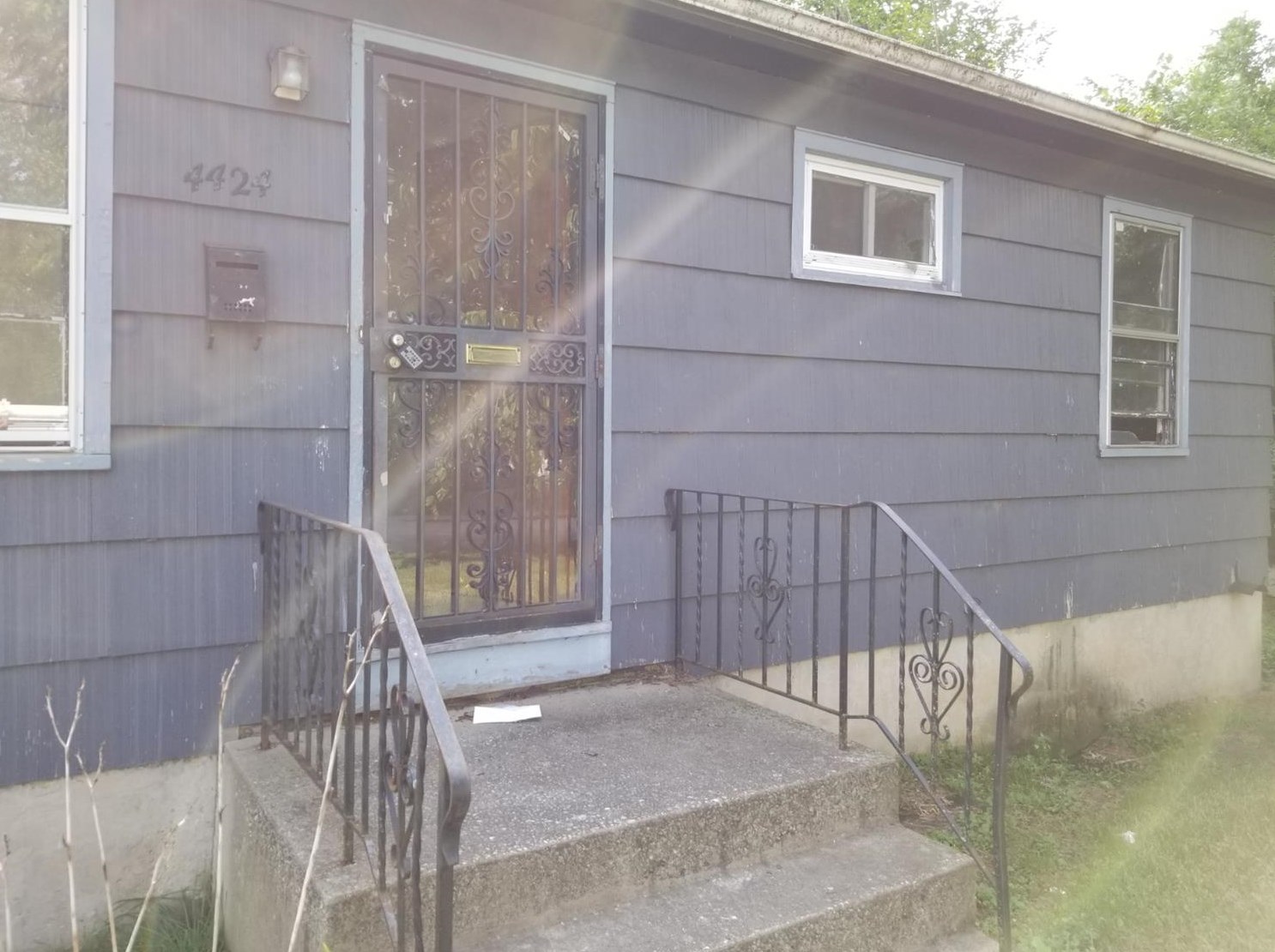 4424 Buchanan St, Gary, IN 46408