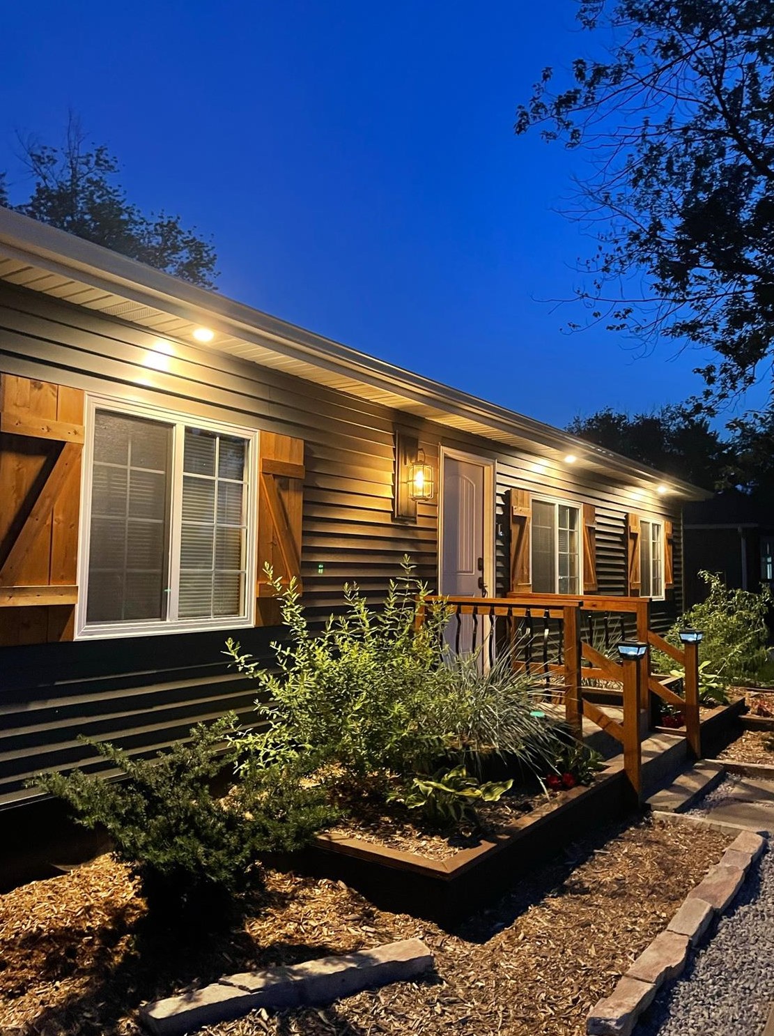 3835 Douglas Dr, Gary, IN 46408