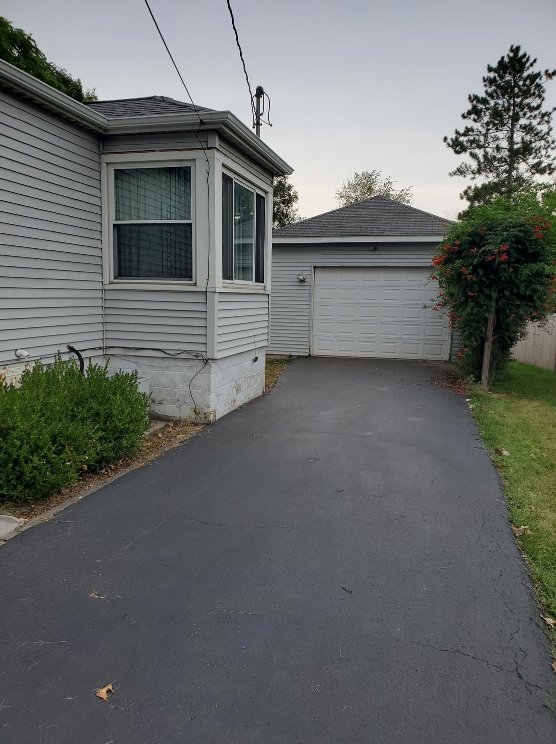 5038 Central Ave, Portage, IN 46368