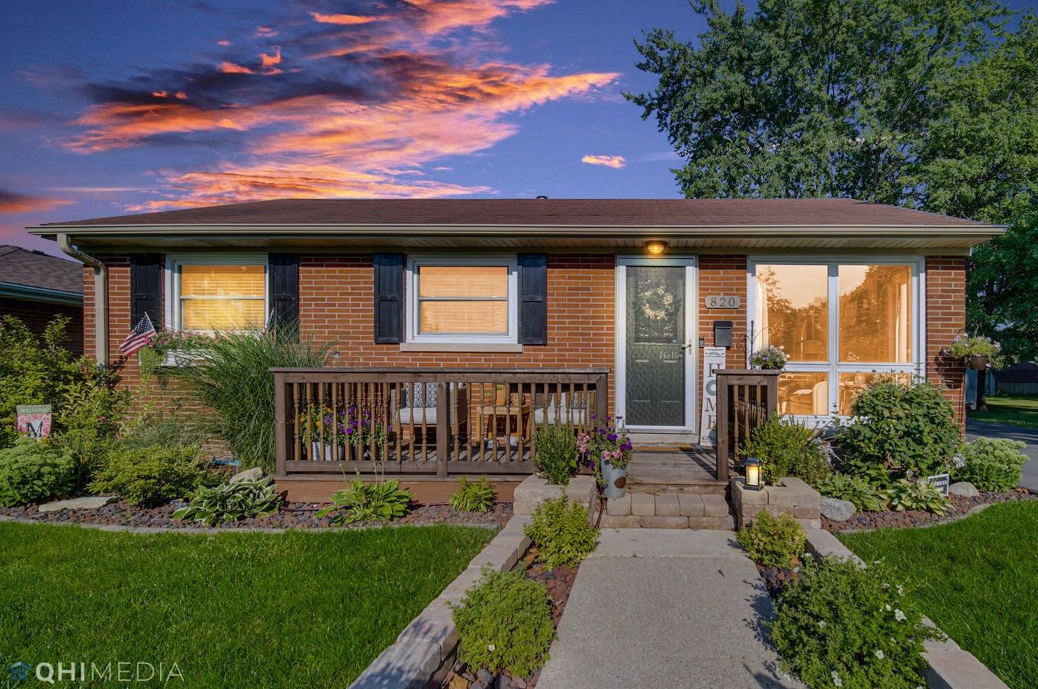 820 S Main St, Crown Point, IN 46307