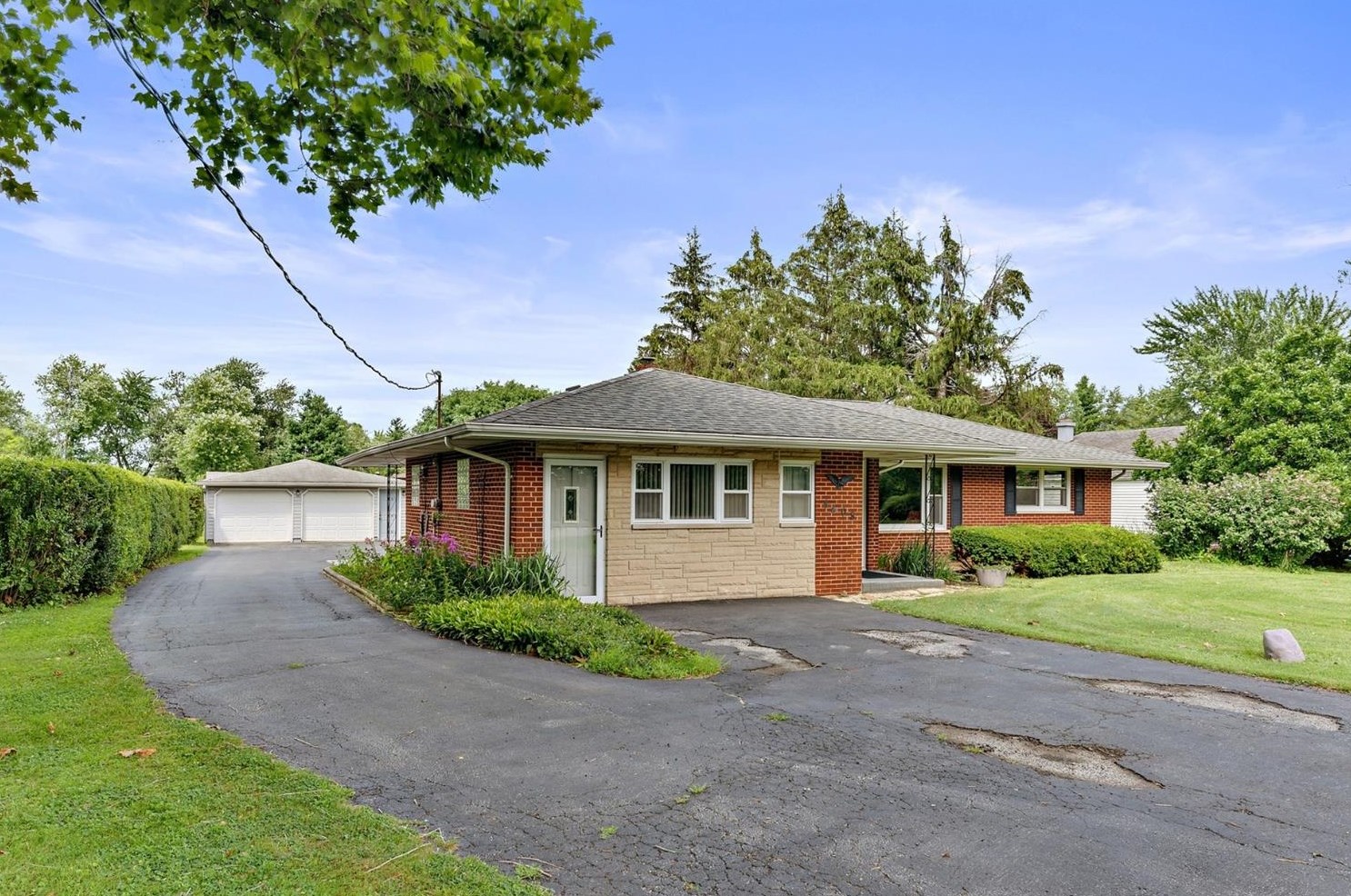 4408 E 73rd Ave, Gary, IN 46410