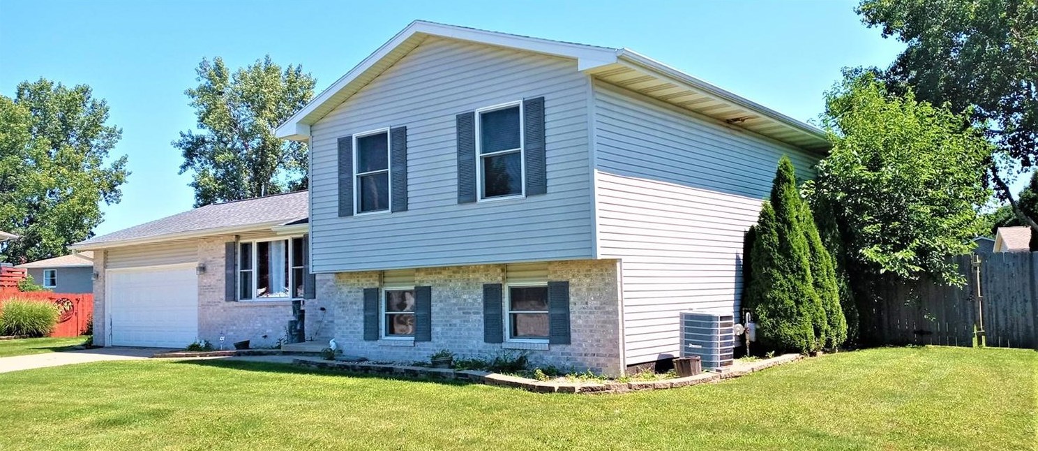 3707 Britney St, Portage, IN 46368-7200