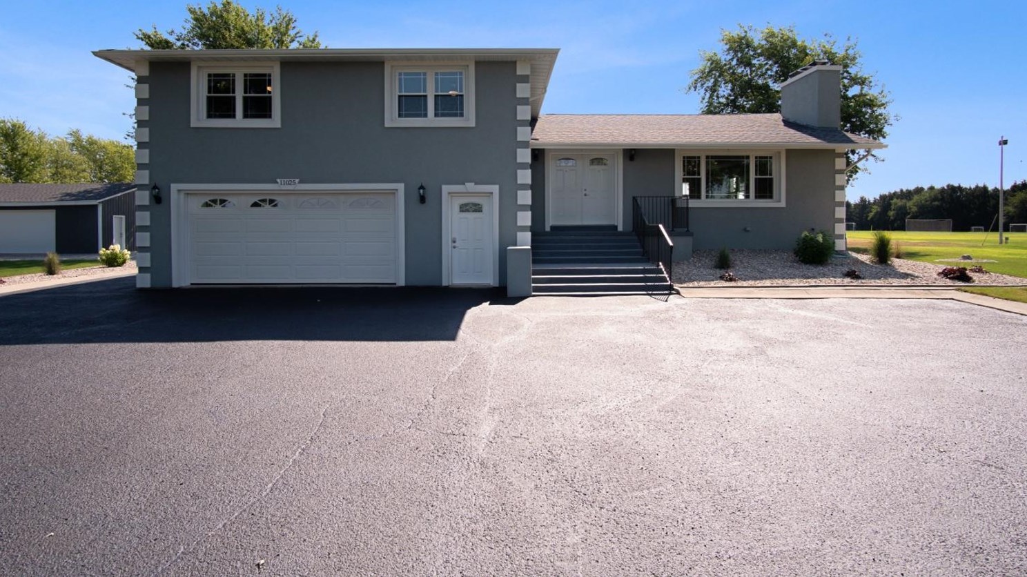 11025 State St, Crown Point, IN 46307
