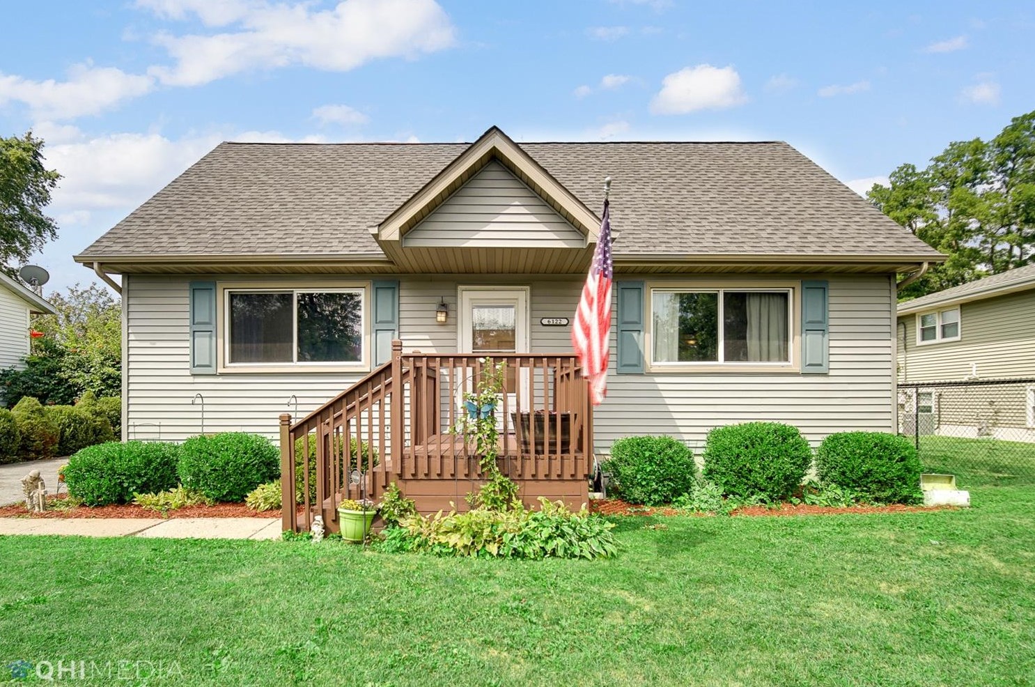 6122 Wisconsin St, Hobart, IN 46342