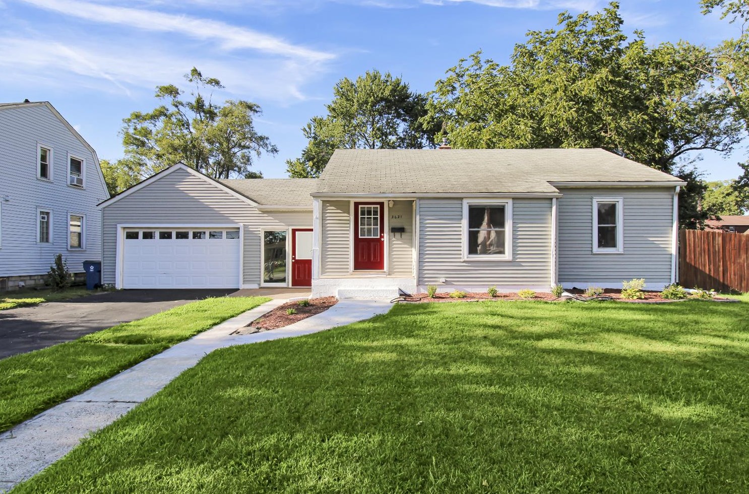 2621 Clough Ave, Hammond, IN 46322