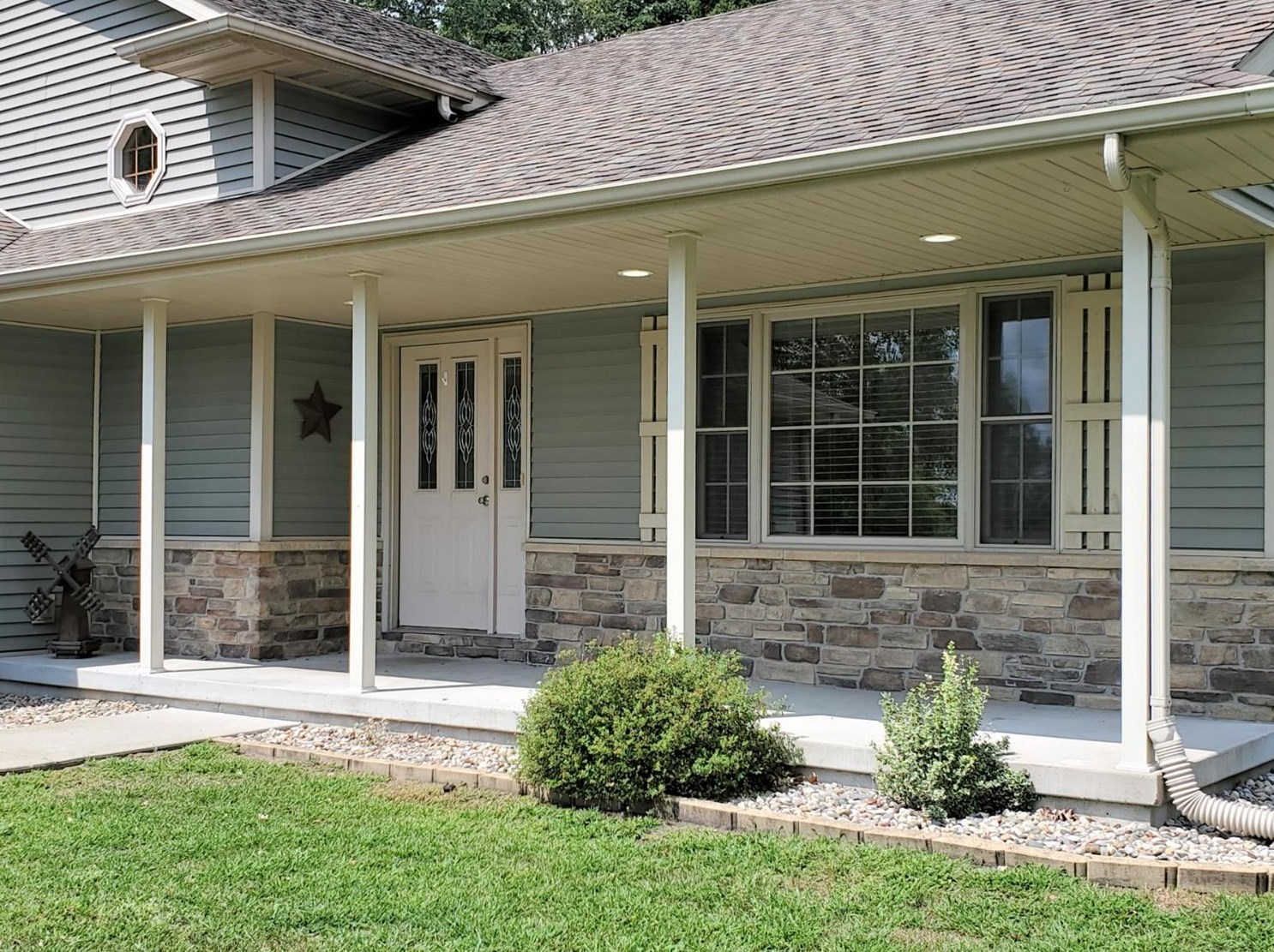10536 Makeever Dr, Demotte, IN 46310-8543