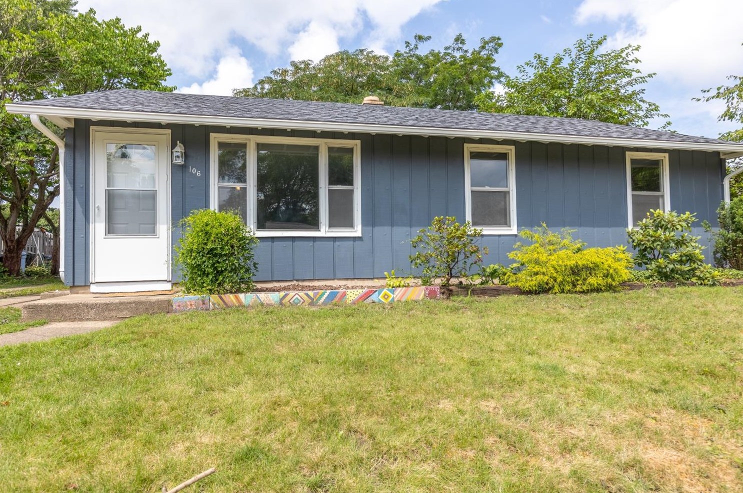 106 Parkview Ave, La Porte, IN 46350-6147