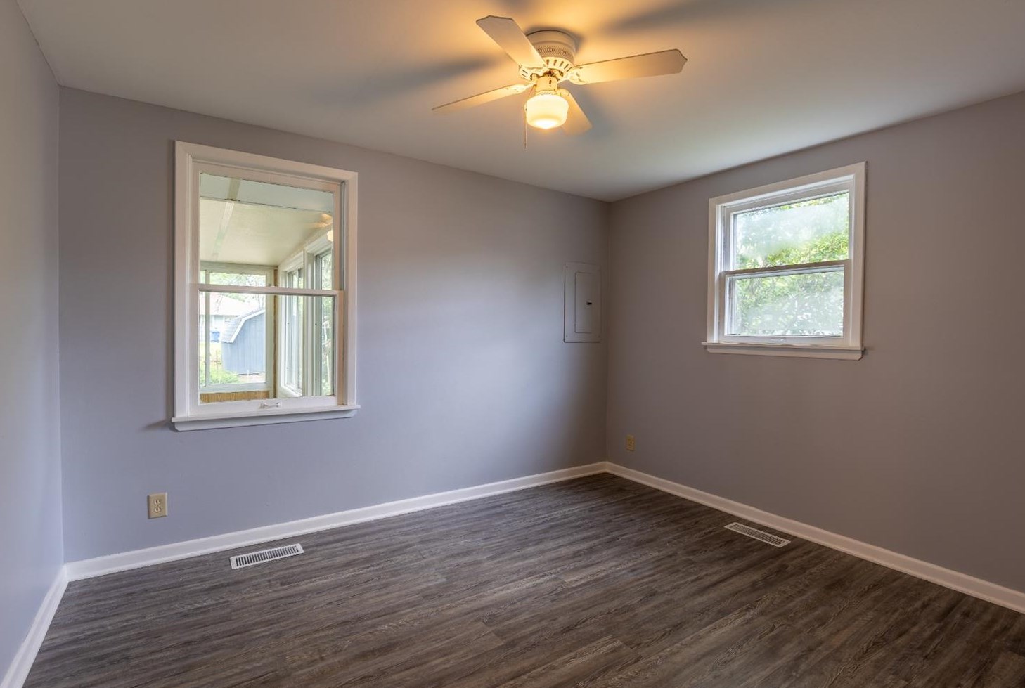 106 Parkview Ave, La Porte IN  46350-6147 exterior