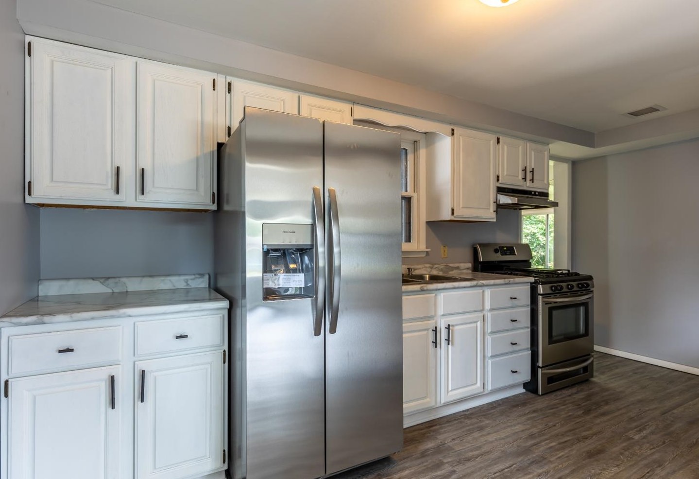 106 Parkview Ave, La Porte IN  46350-6147 exterior