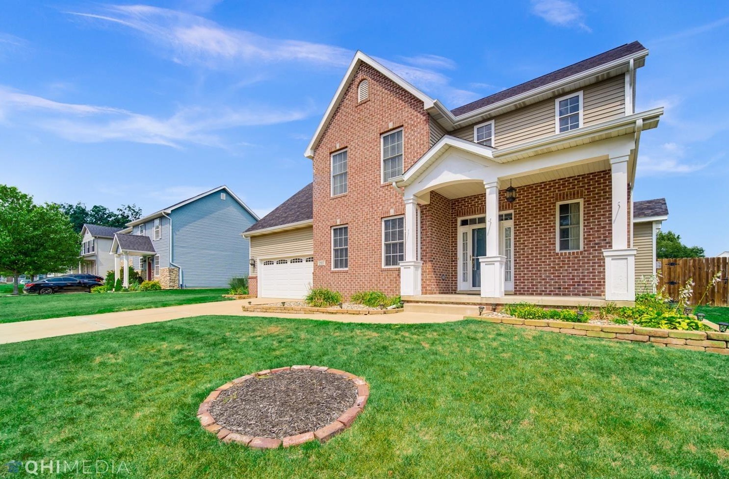 253 Eagle Ridge Dr, Valpo, IN 46385