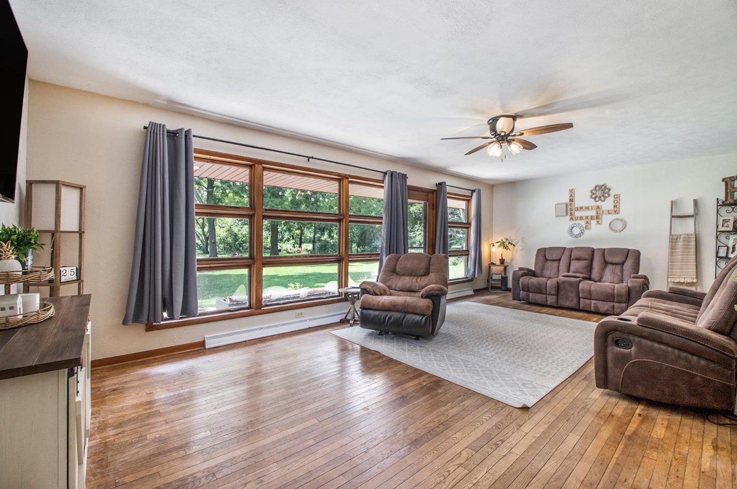 134 Grand Ave, La Porte IN  46350-5350 exterior