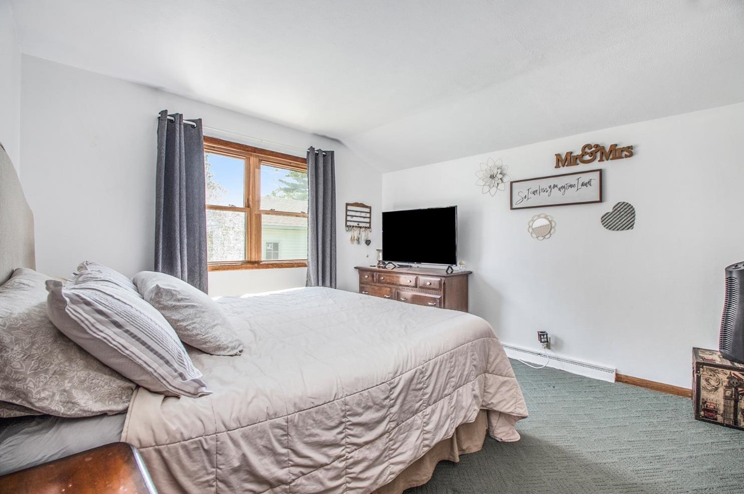 134 Grand Ave, La Porte IN  46350-5350 exterior