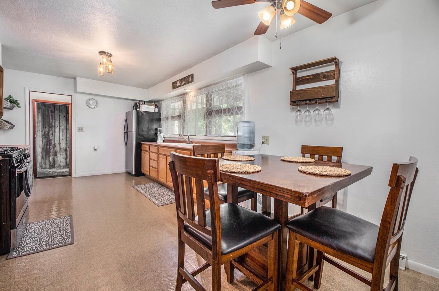 134 Grand Ave, La Porte IN  46350-5350 exterior