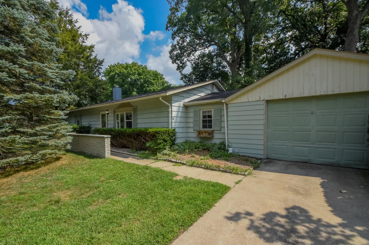 1222 Hoyt St, Michigan City, IN 46360-6930