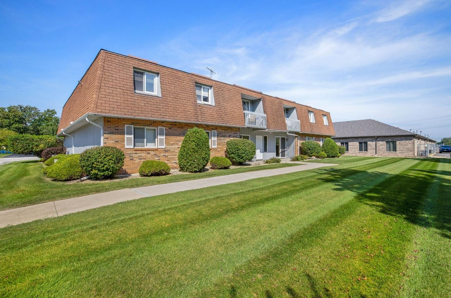 2441 Harvest Dr, Crown Point, IN 46307