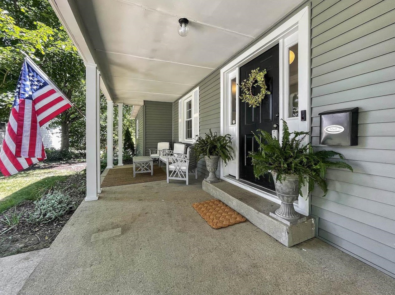 306 Holton Ridge, Crown Point, IN 46307
