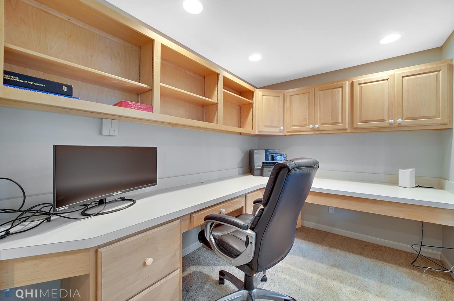 1082 Mission Hills Ct, Porter IN  46304-9605 exterior