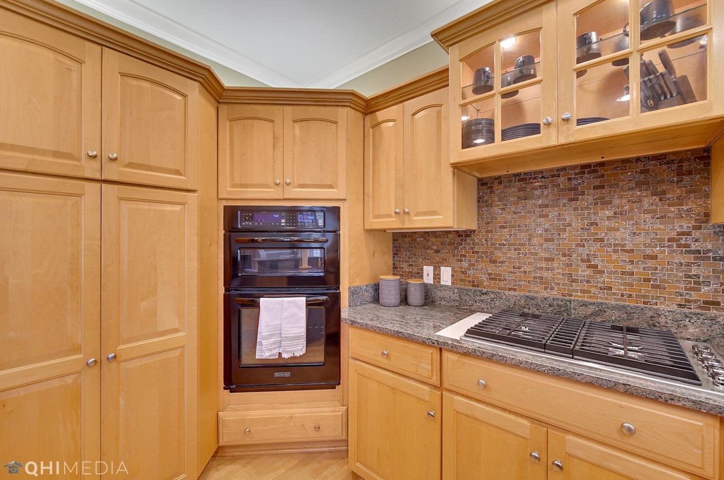 1082 Mission Hills Ct, Porter IN  46304-9605 exterior