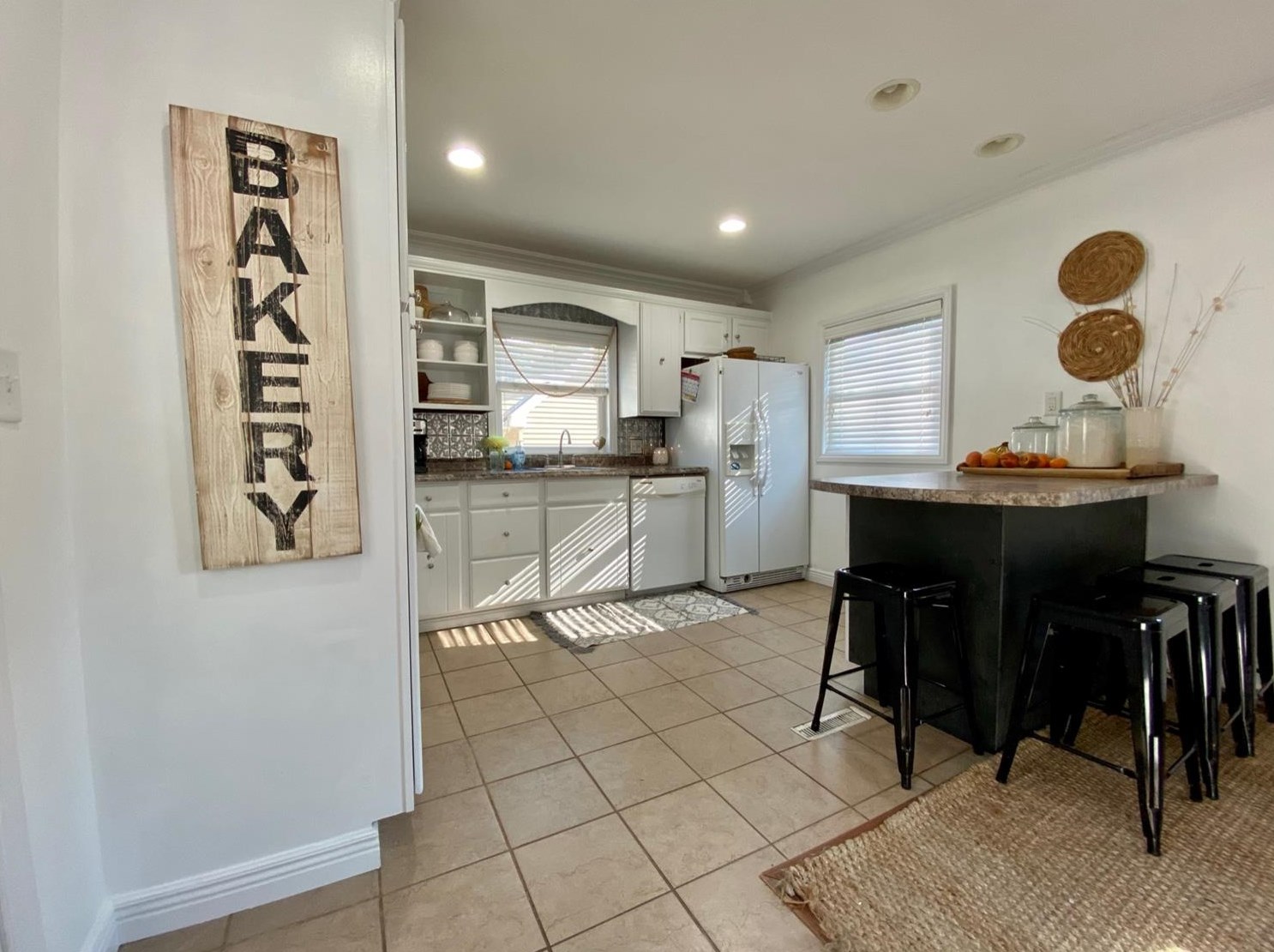 1617 Richards St, La Porte, IN 46350-5219
