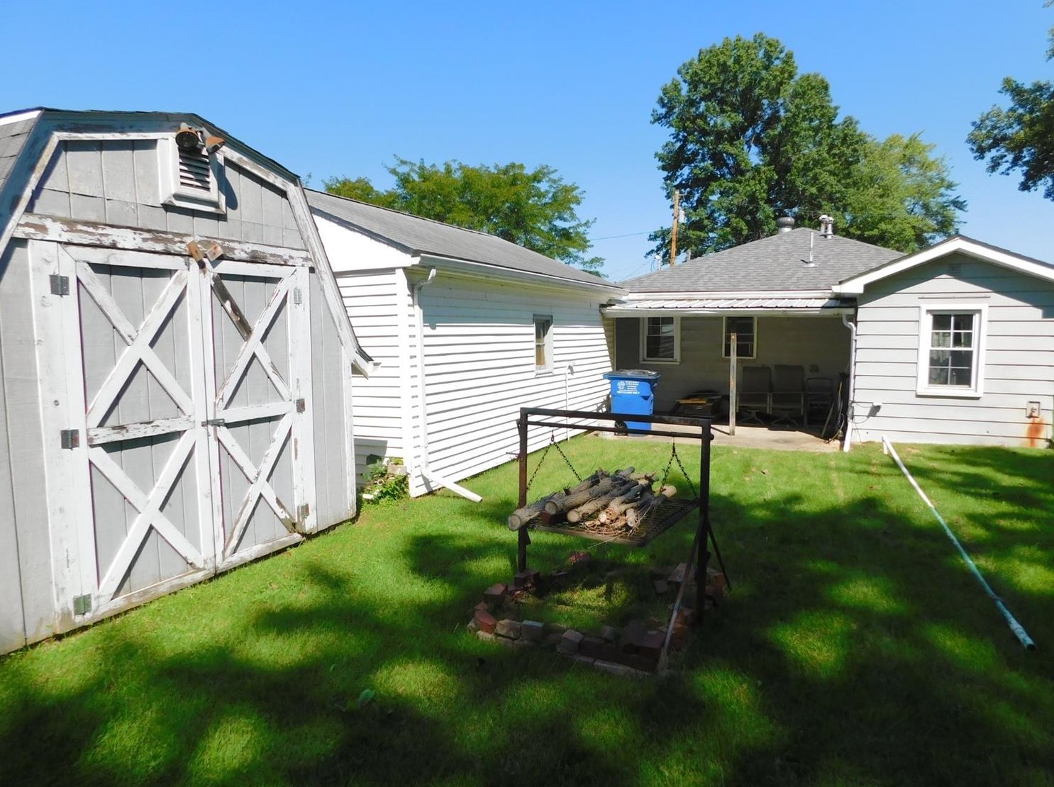 118 Arney Dr, Walkerton, IN 46574