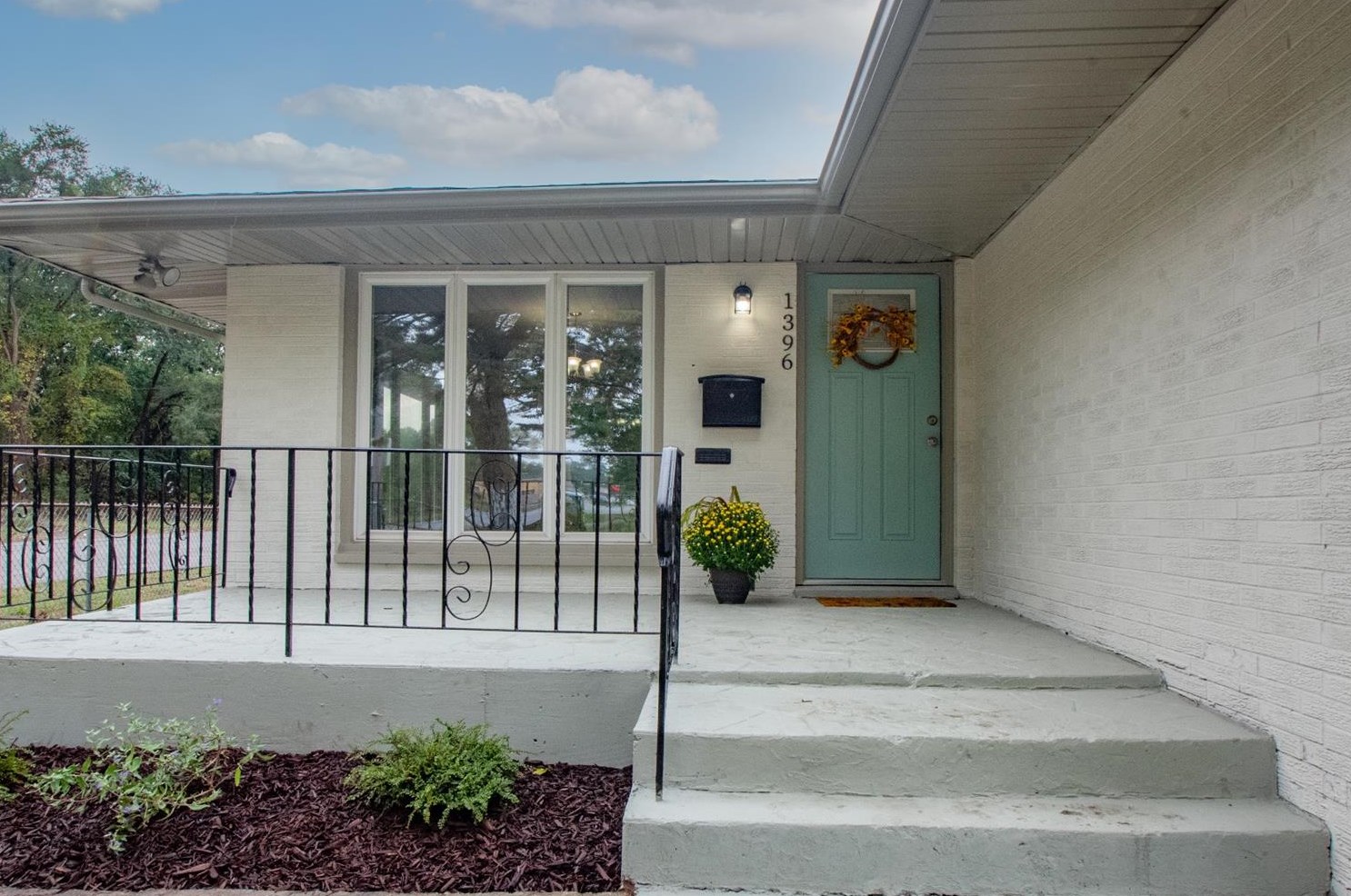 1396 Hanley St, Gary, IN 46406