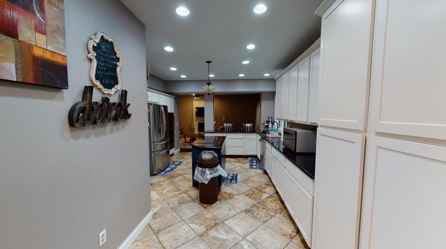 10885 Green Pl, Crown Point, IN 46307