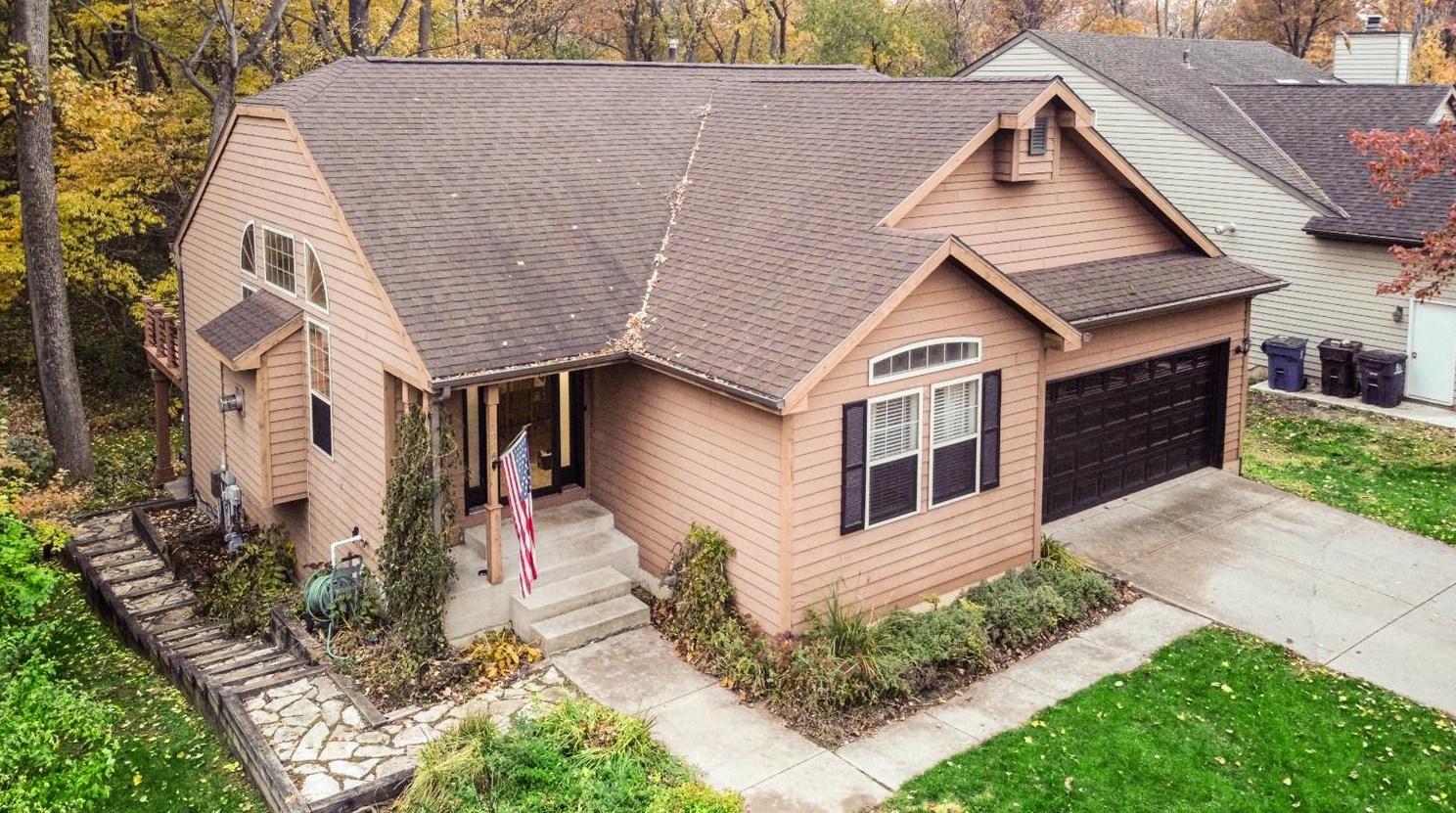 900 Quail Ridge Dr, Porter, IN 46304-1047