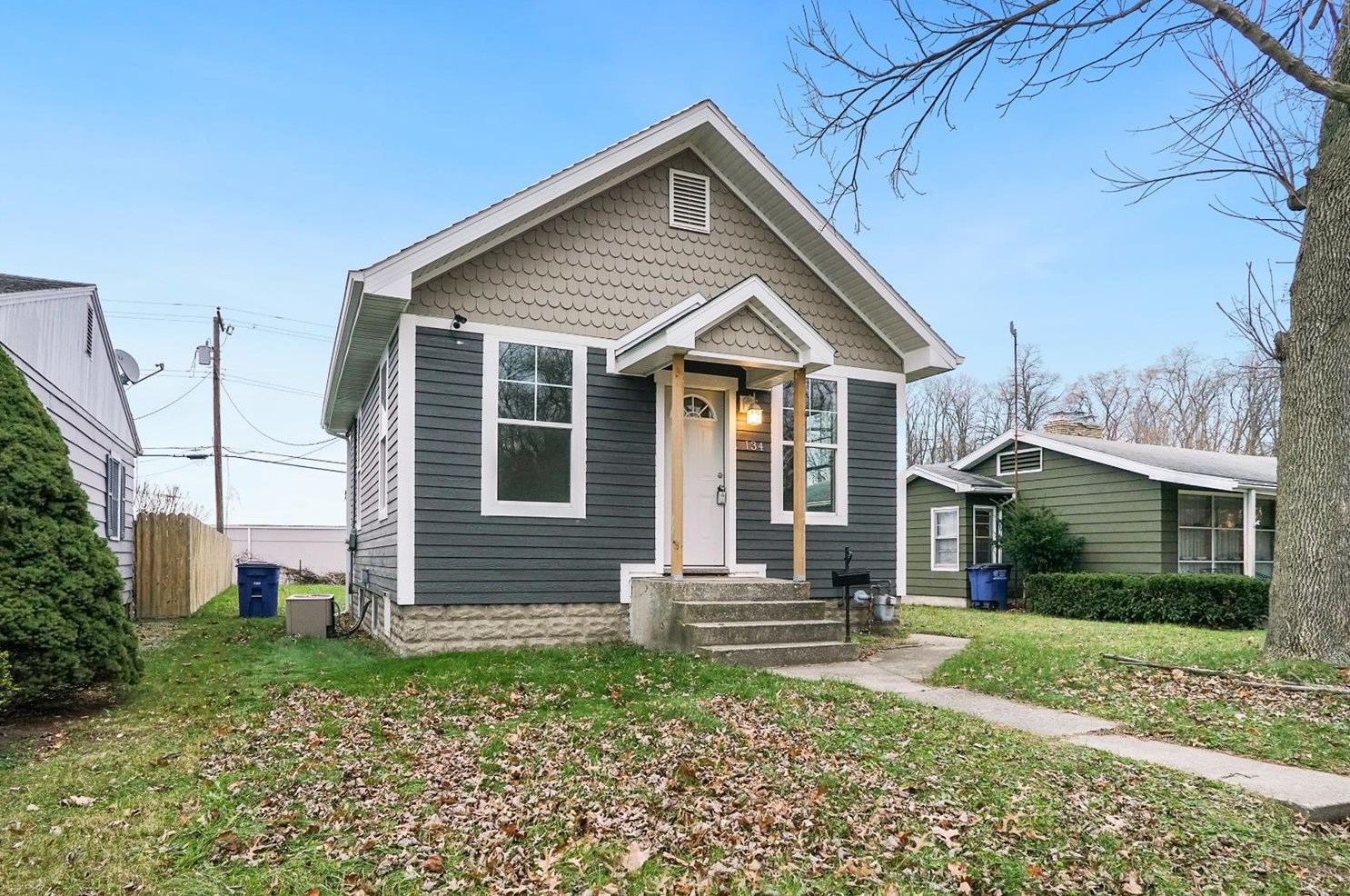 134 Esther St, Michigan City, IN 46360