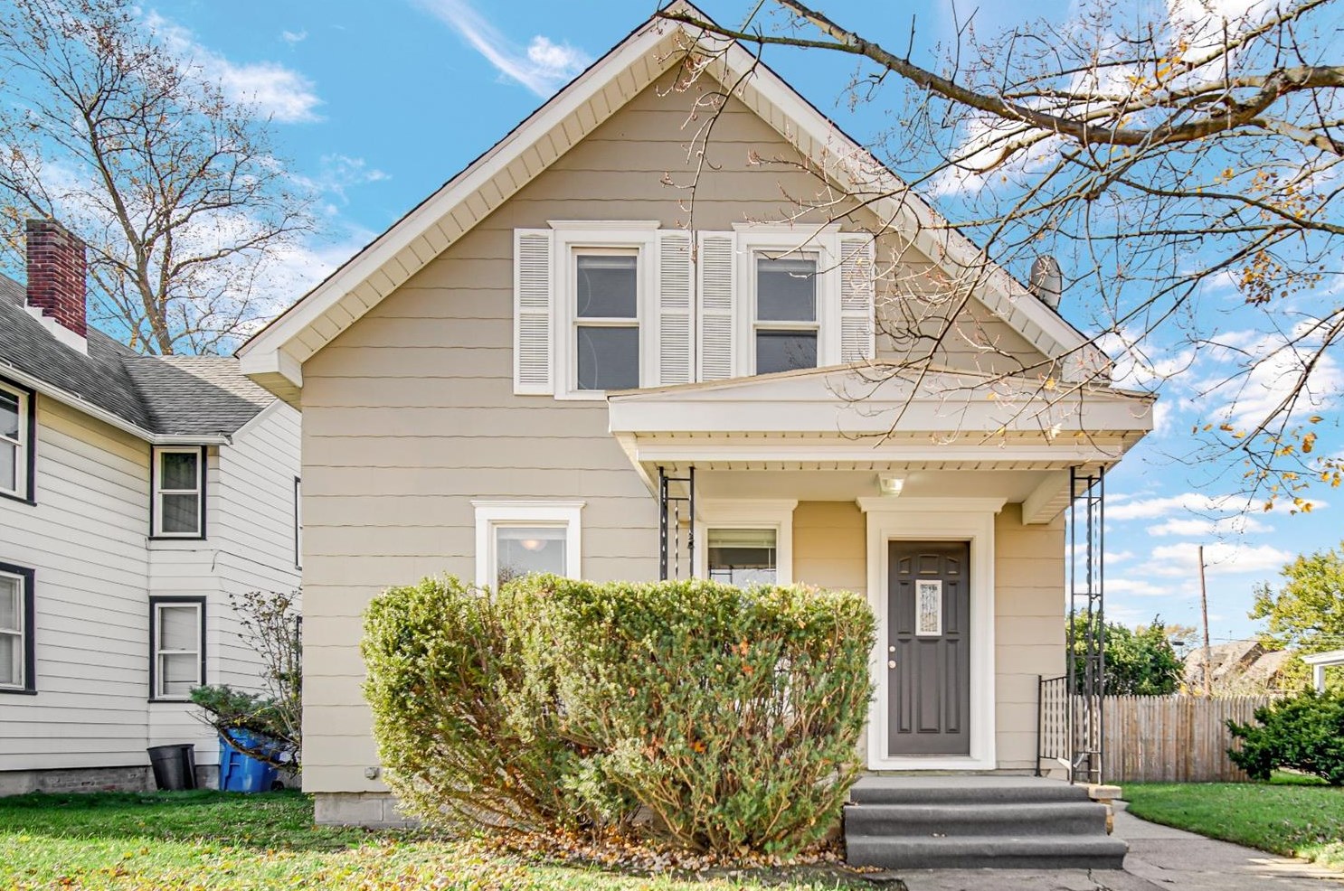 1117 Manhattan St, Michigan City, IN 46360-4246
