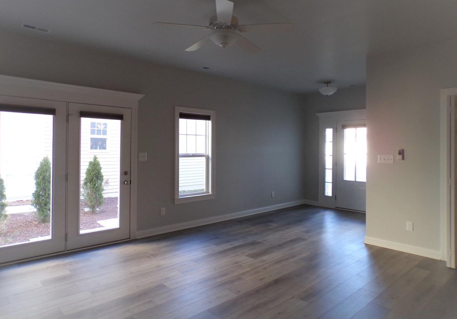 107 Summertree Dr, Porter, IN 46304