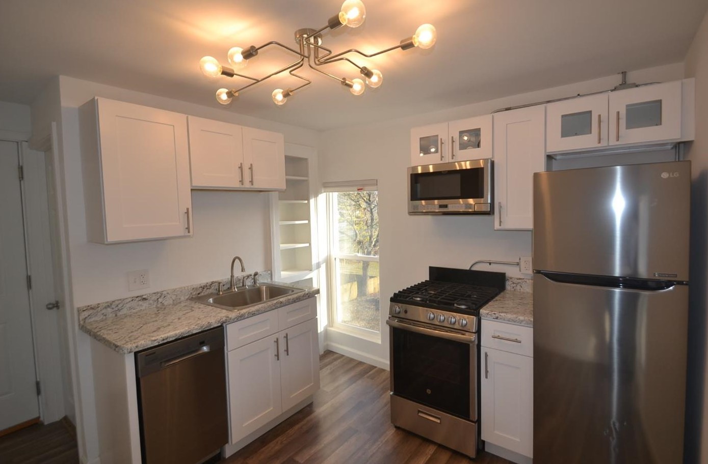 204 Brown St, Valpo, IN 46383